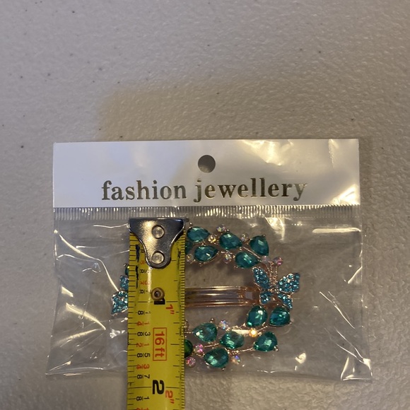 Hair accessory - Picture 4 of 4